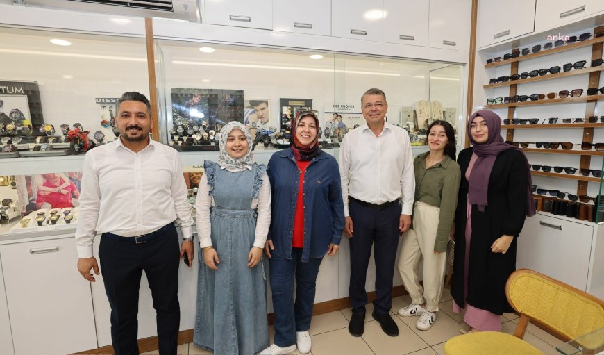 Silifke Belediye Başkanı Turgut’tan Atatürk Caddesi’nde esnaf ziyareti