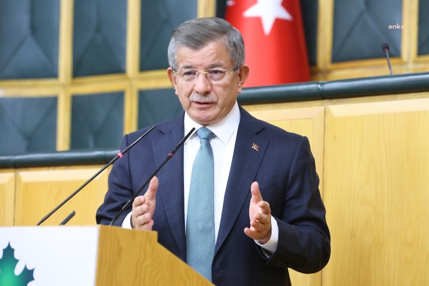 Ahmet Davutoğlu: "Bu millet savunma sanayi için son kuruşunu verir ama halkın boğazını sıkarak almaya çalışırsan da hesabını sorar"