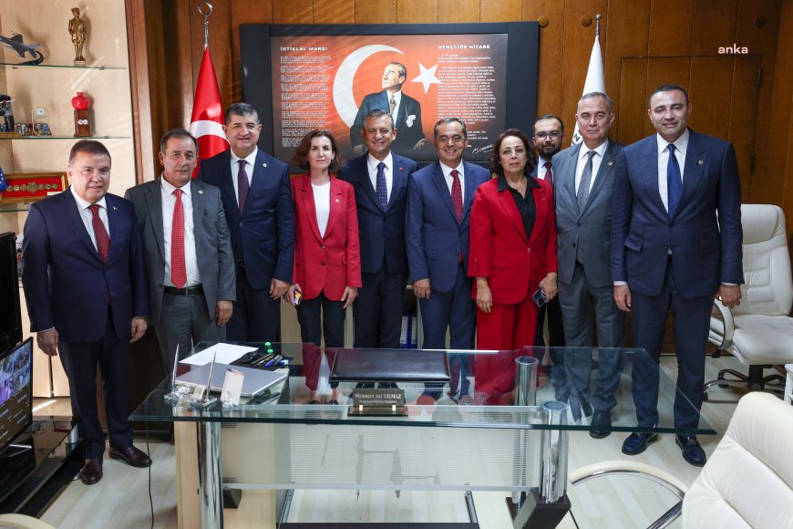 Özgür Özel, Gazipaşa’da partisinin İlçe Başkanlığı ve Gazipaşa Belediyesi'ni ziyaret etti