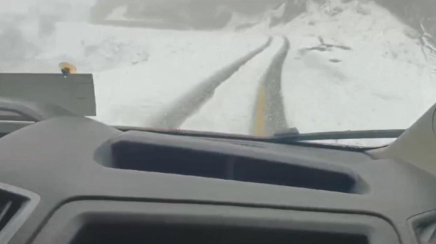 Artvin'de Macahel Geçidi kar nedeniyle ulaşıma kapandı