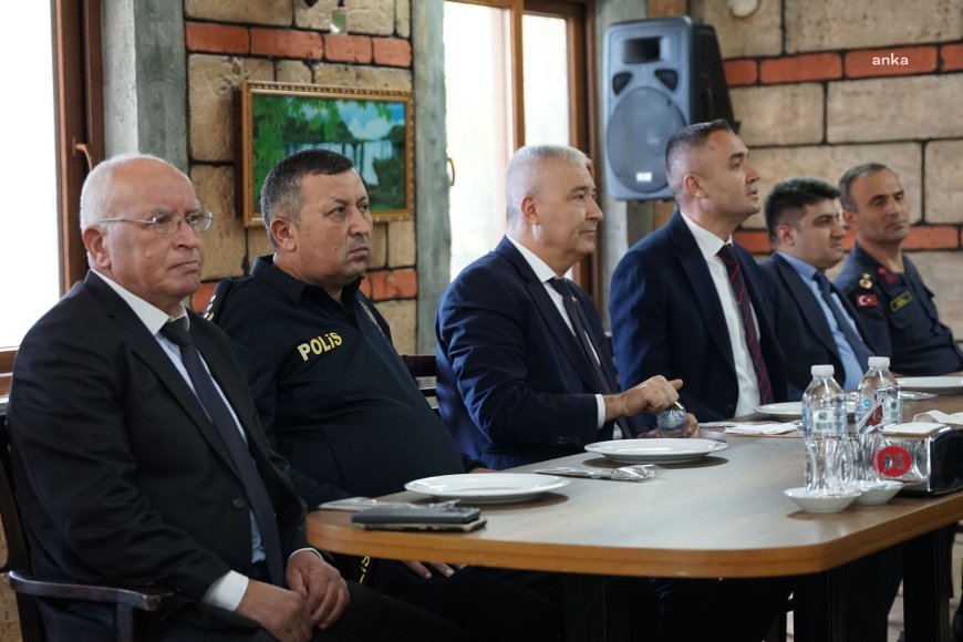 Kemalpaşa Belediye Başkanı Türkmen muhtarlarla kahvaltıda buluştu