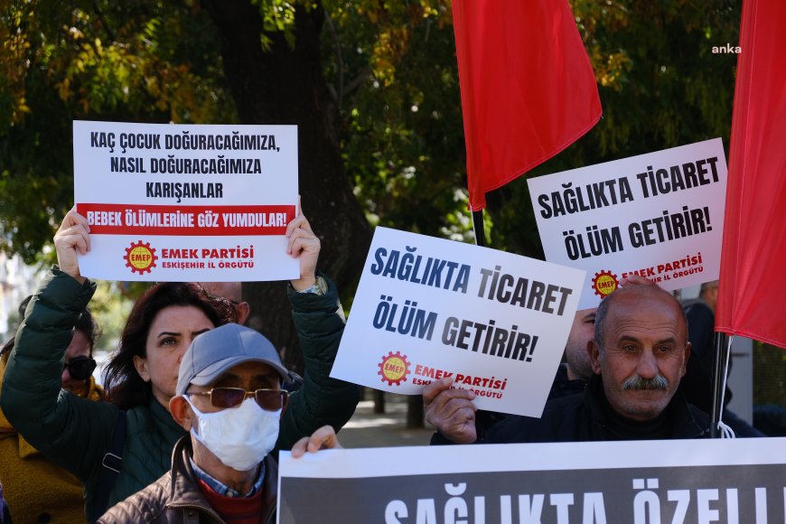 Eskişehir İl Sağlık Müdürlüğü önünde 'Yenidoğan Çetesi' protestosu