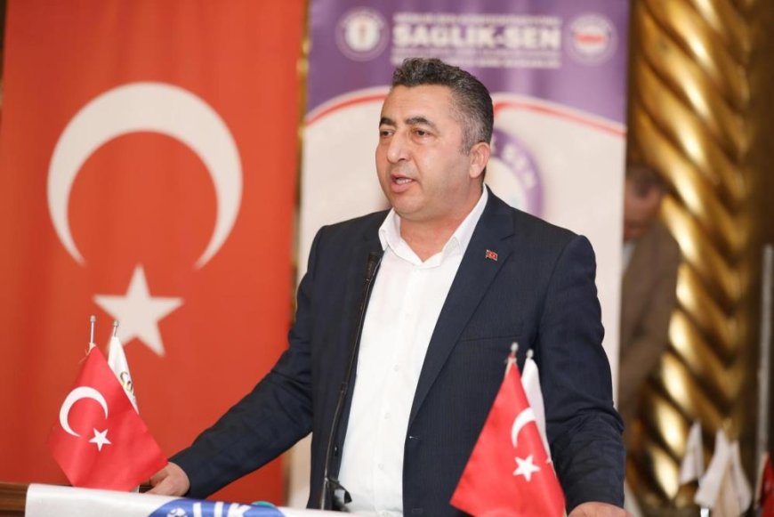 Memur-Sen İstanbul İl Temsilcisi Öztürk: "Yenidoğan çetesini çökerten Sağlık Bakanımız Kemal Memişoğlu'na teşekkür ediyorum”