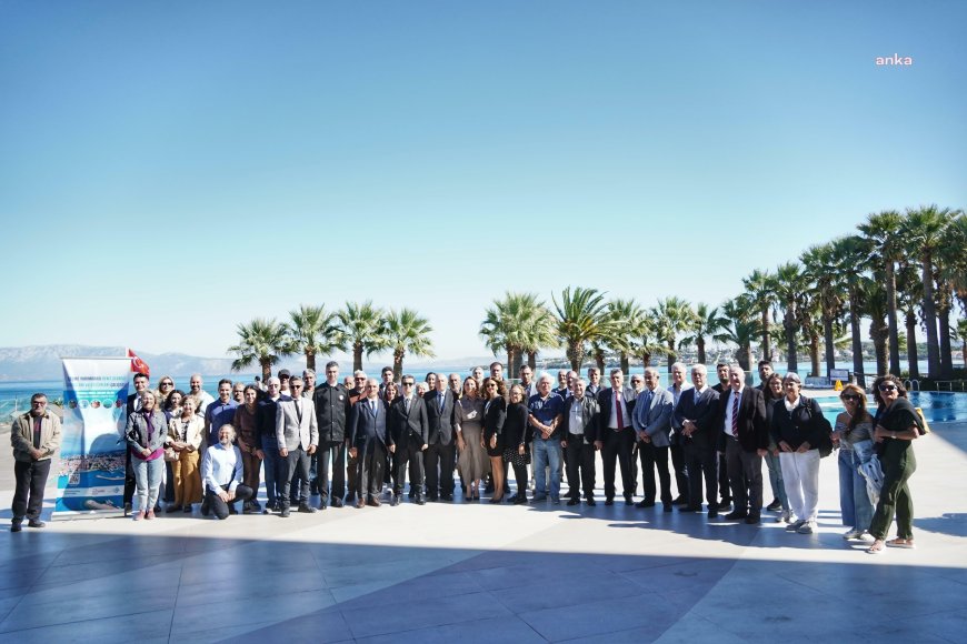 Çeşme’de denizlerin korunması için çalıştay düzenlendi