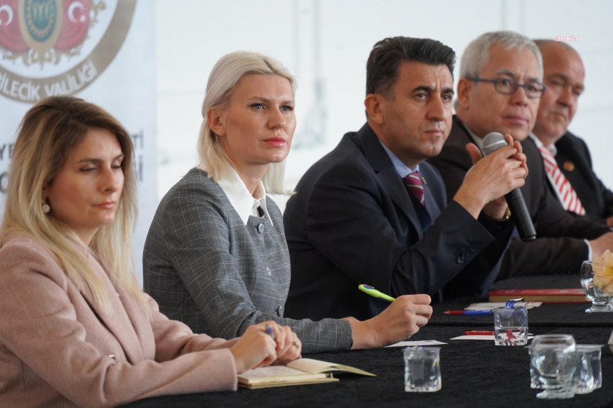 Bilecik Belediye Başkanı Subaşı, muhtarların talep ve önerilerini dinledi