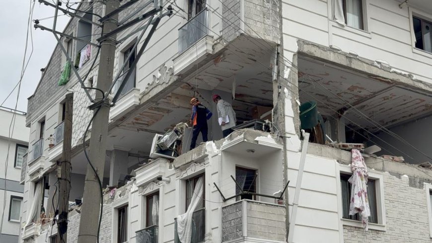 Patlamanın bilançosu ağır oldu: 2'si ağır 8 yaralı