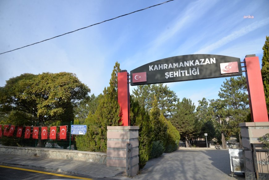 Kahramankazan, bayraklarla donatıldı