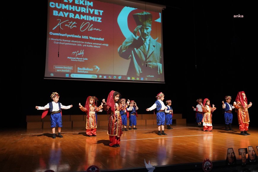 Beylikdüzü’nde minik öğrenciler 29 Ekim ruhunu yaşattı