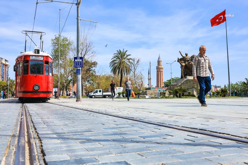 Antalya Büyükşehir Belediyesi’nin toplu ulaşım araçları, Cumhuriyet Bayramı’nda ücretsiz olacak
