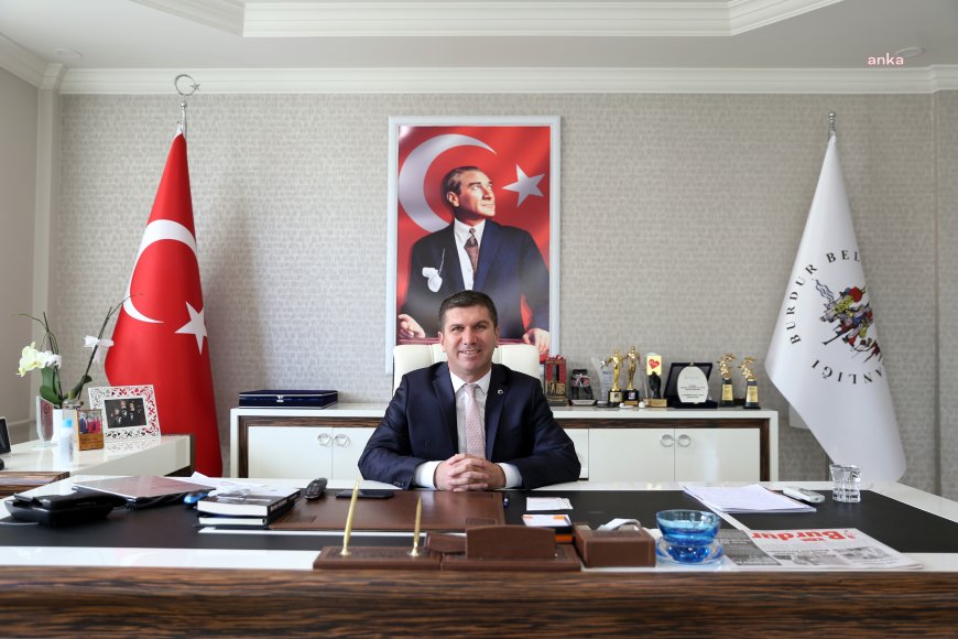 Burdur Belediye Başkanı Ercengiz: Cumhuriyet'in aydınlık yarınları için durmadan, yorulmadan çalışacak, var gücümüzle mücadele edeceğiz
