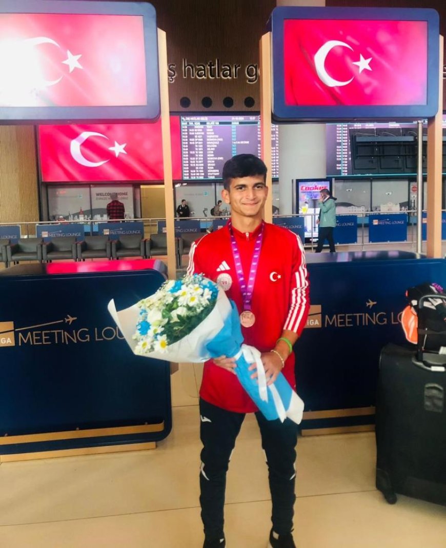 Emirhan Bulut dünya 3'üncüsü oldu