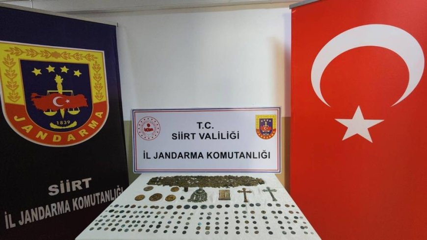 Siirt'te iki adreste binlerce sikke ve obje ele geçirildi