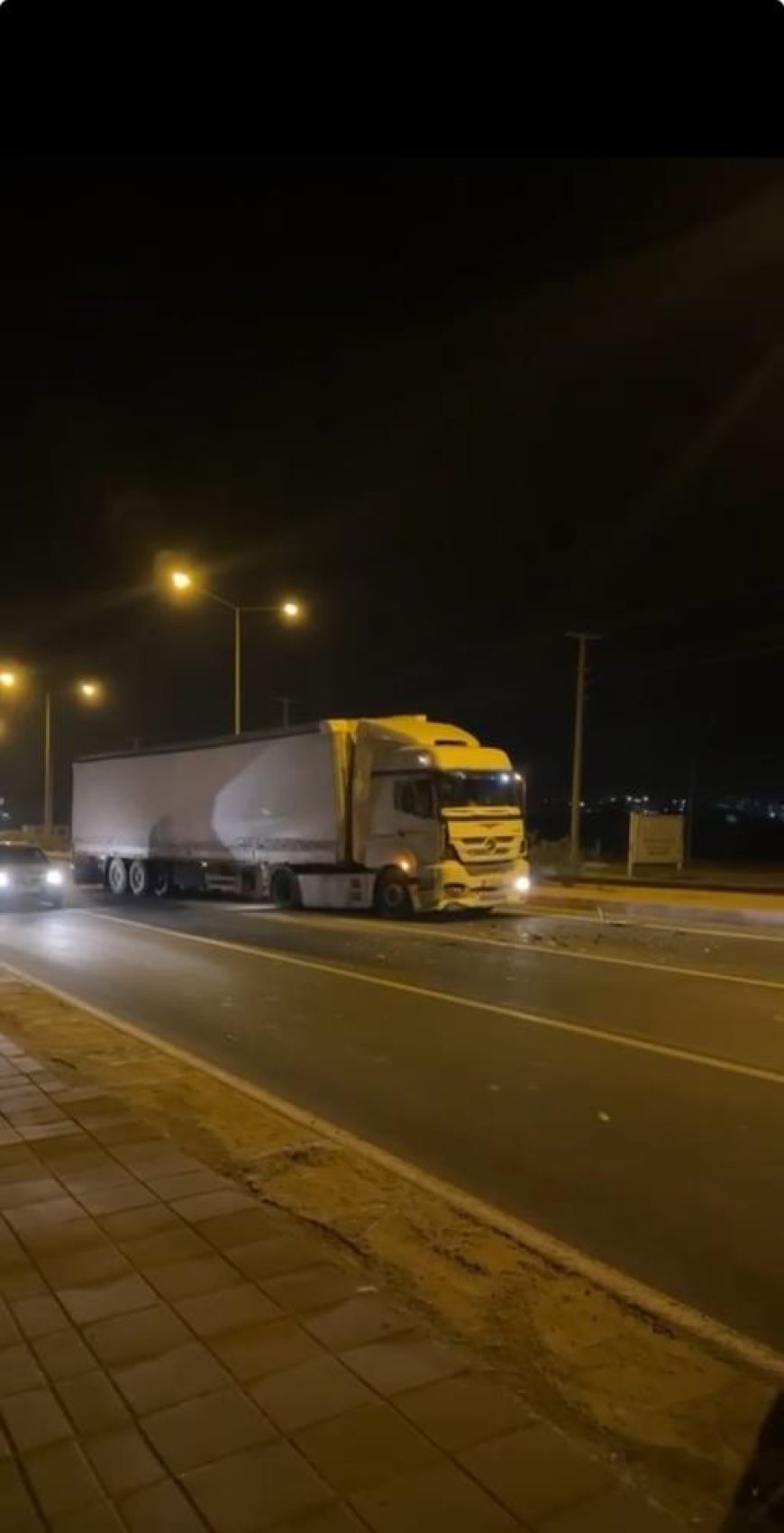 Mardin’de tır ile minibüse çarpıştı: 1 yaralı