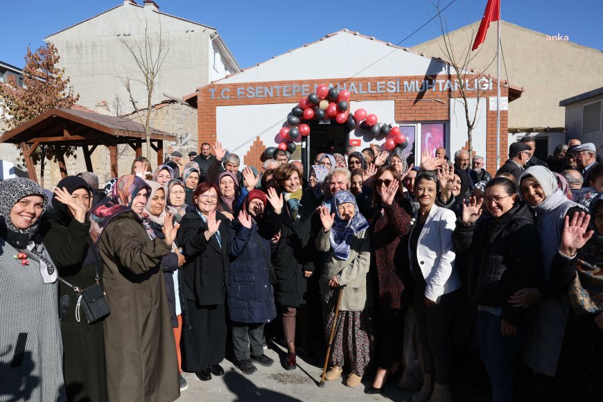 Eskişehir Büyükşehir Belediye Başkanı Ünlüce, Esentepe’de vatandaşlarla buluştu