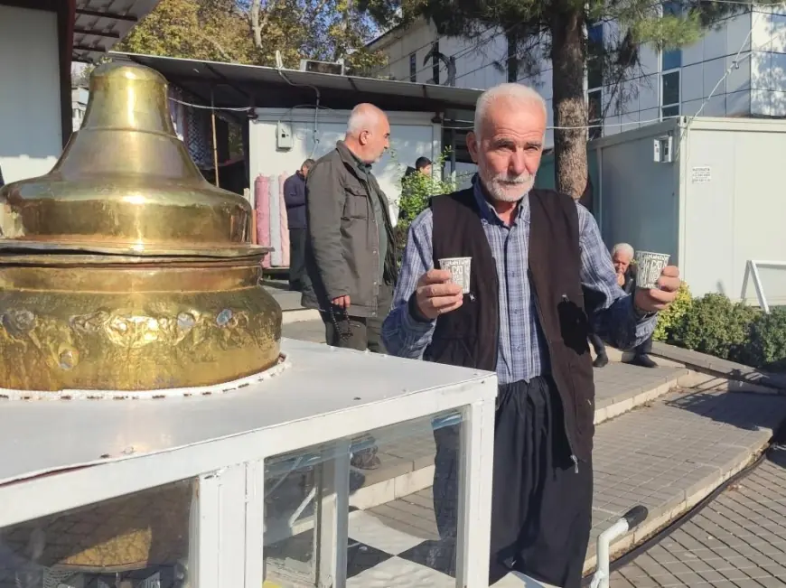 Kahramanmaraş'ın 41 yıllık salepçisi insanların içini ısıtıyor