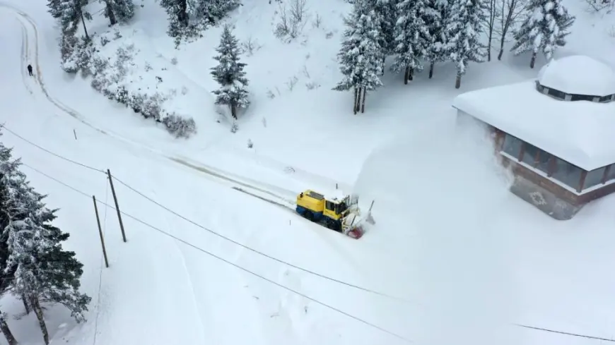 Ordu'da bir gecede yaklaşık 2 bin kilometre yol ulaşıma açıldı