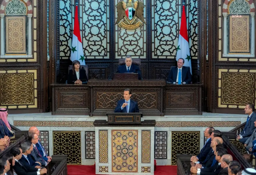 Suriye'de 61 yıllık Baas Partisi dönemi sona erdi... Ülkeden ayrıldığı bildirilen Beşar Esad kimdir