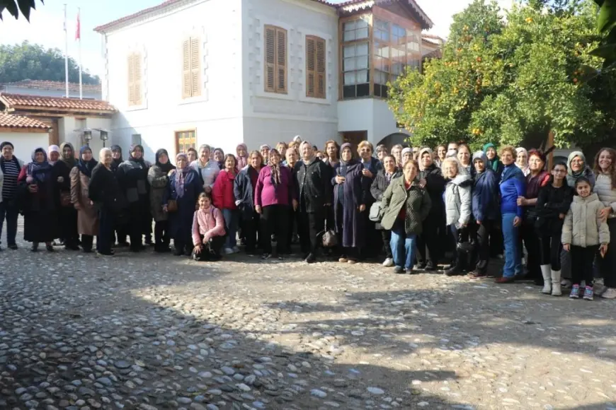 Manisalı kadınlar 2025 yılında da kenti tanımaya devam edecek