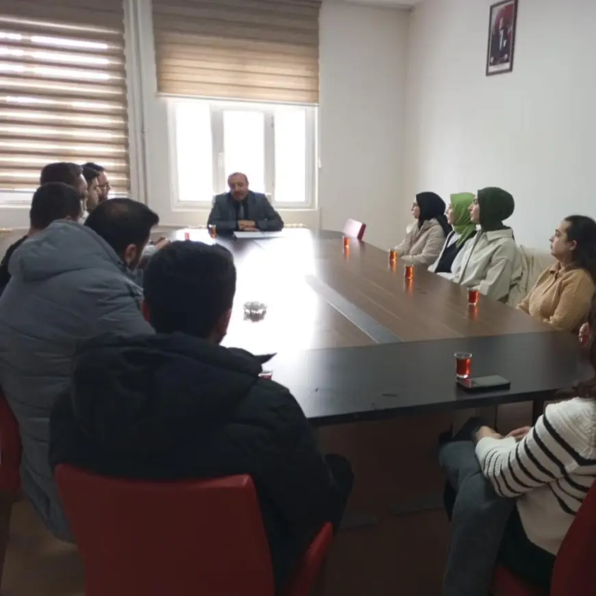 Müdür Yıldız Çıldır'a yeni atanan öğretmenlerle biraraya geldi