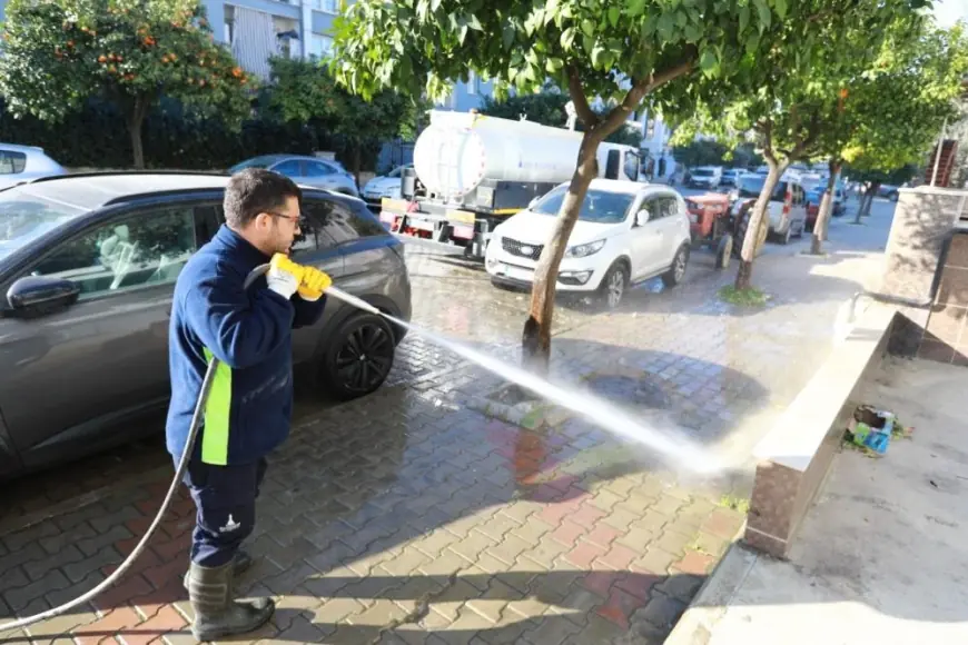 Selçuk sokaklarında temizlik harekâtı