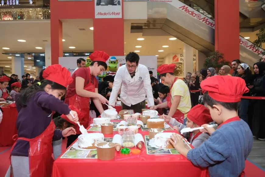 Masterchef Finalisti Ali Can Sabunsoy Gebze Center'da büyük ve küçük şeflerle buluştu