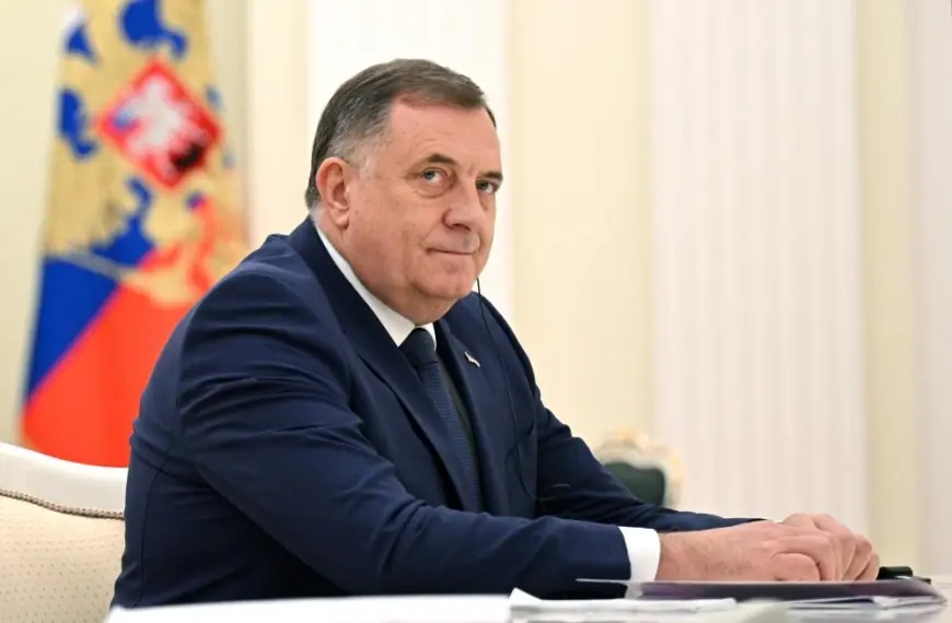 Bosna Hersek'teki Sırp Cumhuriyeti Başkanı Dodik'e 1 Yıl Hapis Cezası