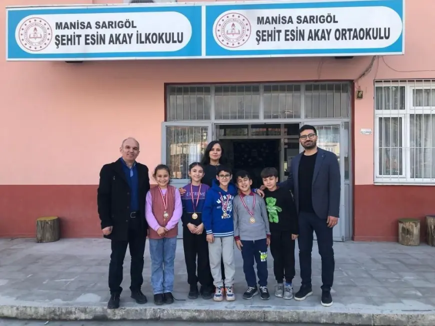Sarıgöl Şehit Esin Akay İlkokulu zeka oyunlarına damga vurdu
