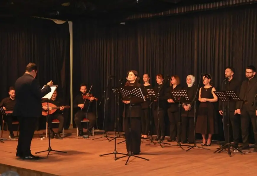 Sincan Türk Musikisi Konservatuvarı öğrencileri kulakların pasını sildi