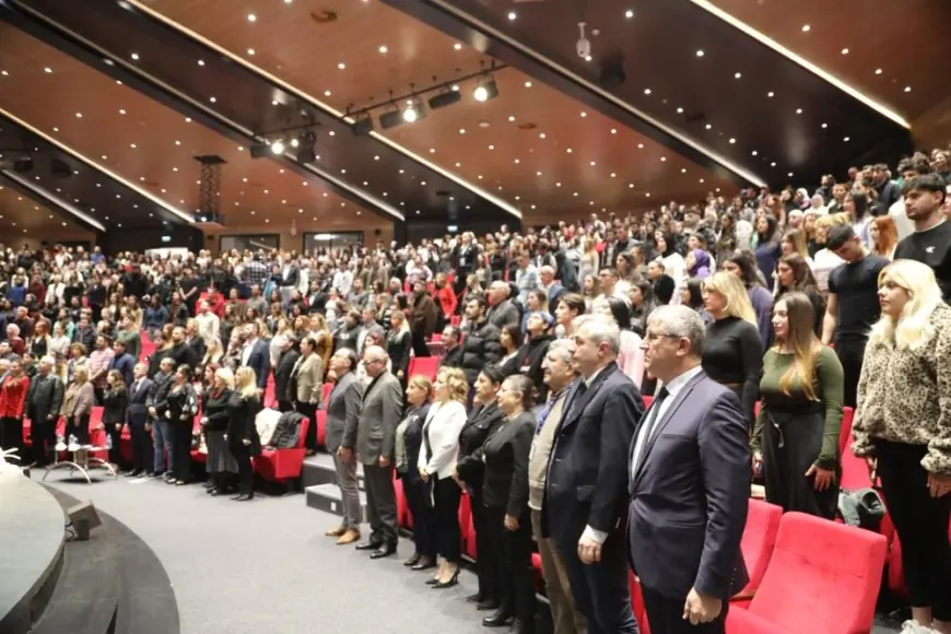 Sanat ve Medya Dünyası İAÜ İletişim Ödüllerinde Bir Araya Geldi