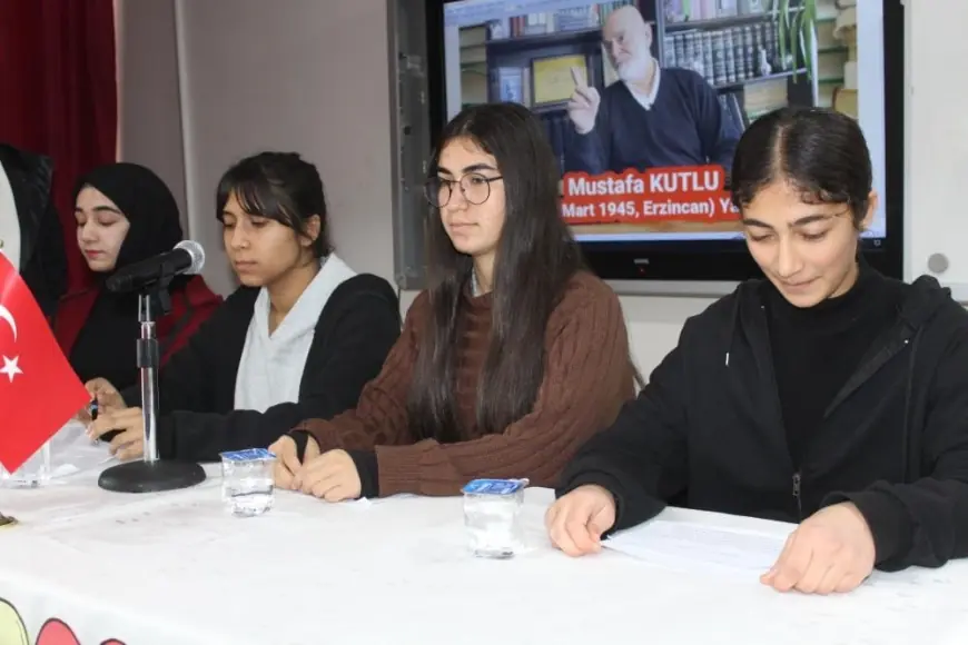Kahta'da "Mustafa Kutlu Okumaları" panelleri düzenlendi