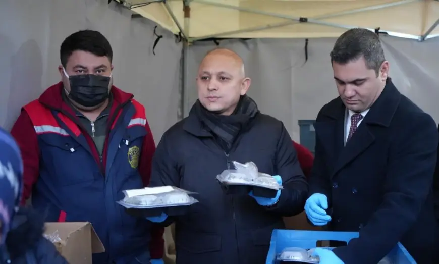 Kırıkkale'de Ramazan bereketi: Bin kişiye iftar yemeği ikram edildi