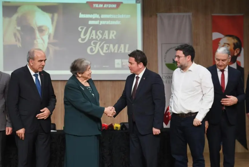 Osmangazi’de yılın aydını Yaşar Kemal oldu