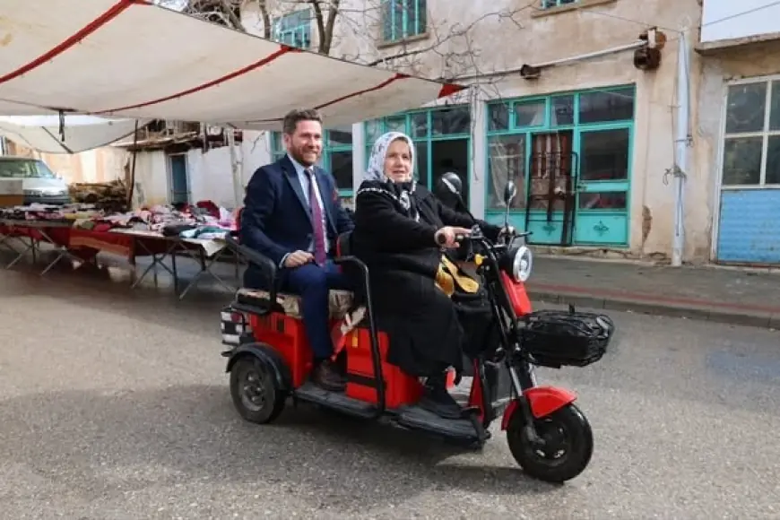 Sıra dışı Başkan; "Ben geldim; dövecekseniz dövün, sövecekseniz sövün"