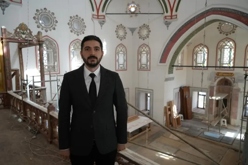 11 yıldır ibadete kapalı olan Zeynep Sultan Camii'nin restorasyonunun yüzde 90'ı tamamlandı