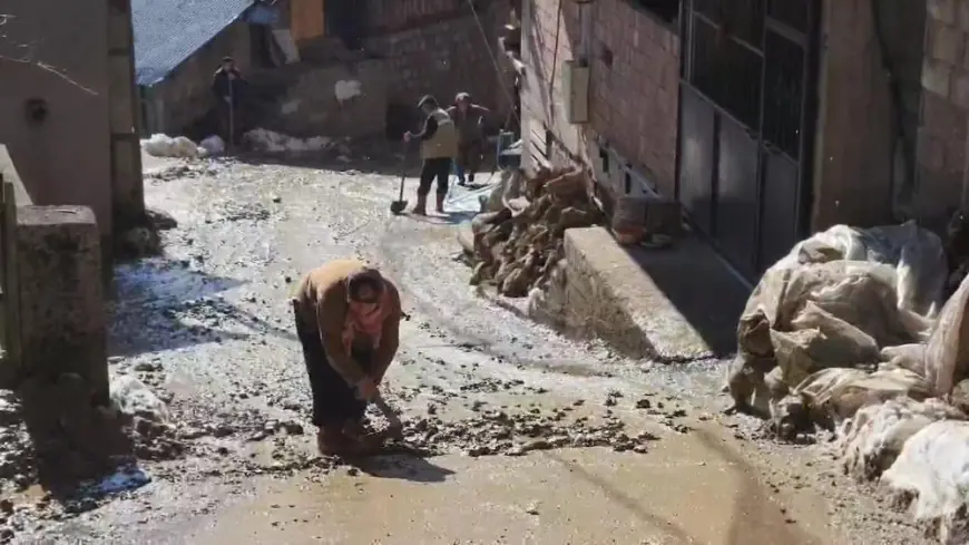 Ardeşen'deki heyelanlı bölge havadan görüntülendi
