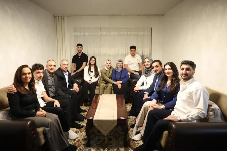 Bakan Göktaş'tan 46 yıl önce ABD'ye yerleşen Türk aileye sürpriz ziyaret
