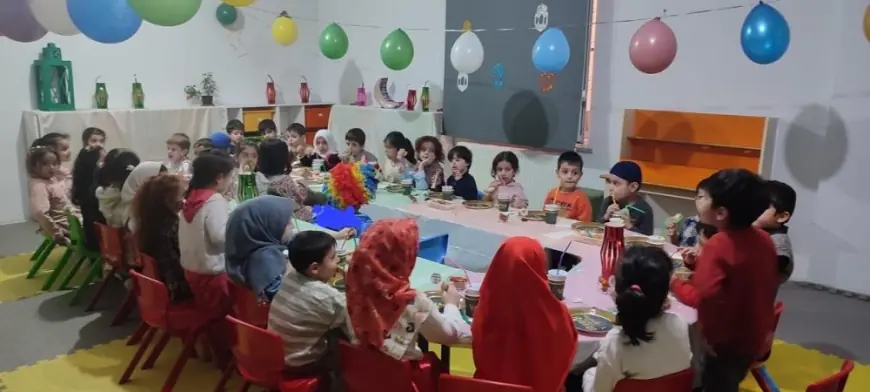Tatvan'da minikler iftar sofrasında buluştu