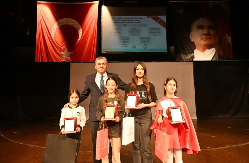 İstiklal Marşı'nın kabulünün 104. yıl dönümü, Antalya’da kutlandı