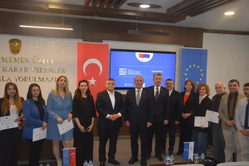 Sinop'ta "Etkili İletişim Becerileri Yöntemleri" eğitimi