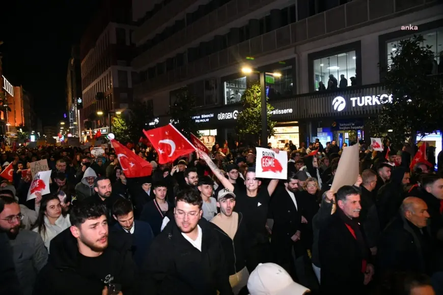 Trabzonlular, İmamoğlu’na destek olmak için sokağa çıktı… Ortahisar Belediye Başkanı Kaya: “Bu topraklarda adalet oluncaya kadar mücadelemiz bitmeyecek”