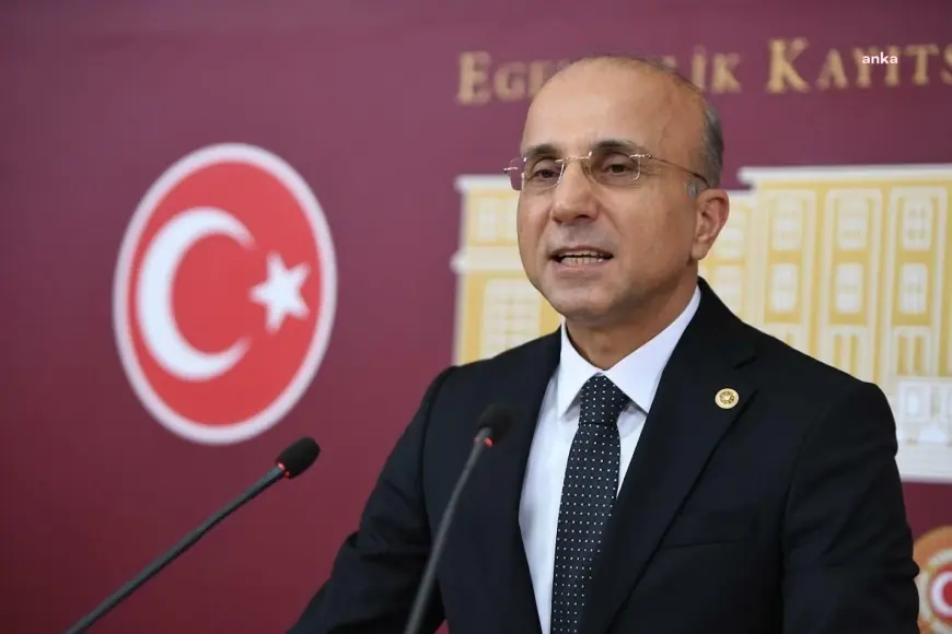 CHP’li Aşkın Genç: Bu darbe sadece İmamoğlu’na değil, halkın ekmeğine, Türkiye’nin ekonomisine yapılmıştır