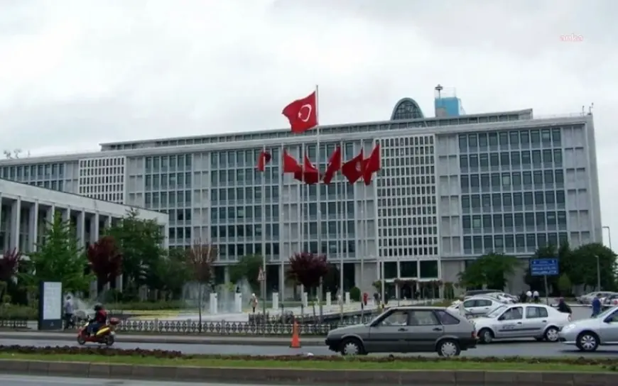 İBB'den "Demokrasiye Darbe ve Yalan Haberler" Açıklaması