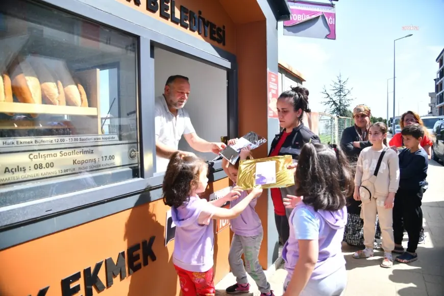 Ortahisar Belediye Başkanı Kara’dan çocuklara bayram hediyesi