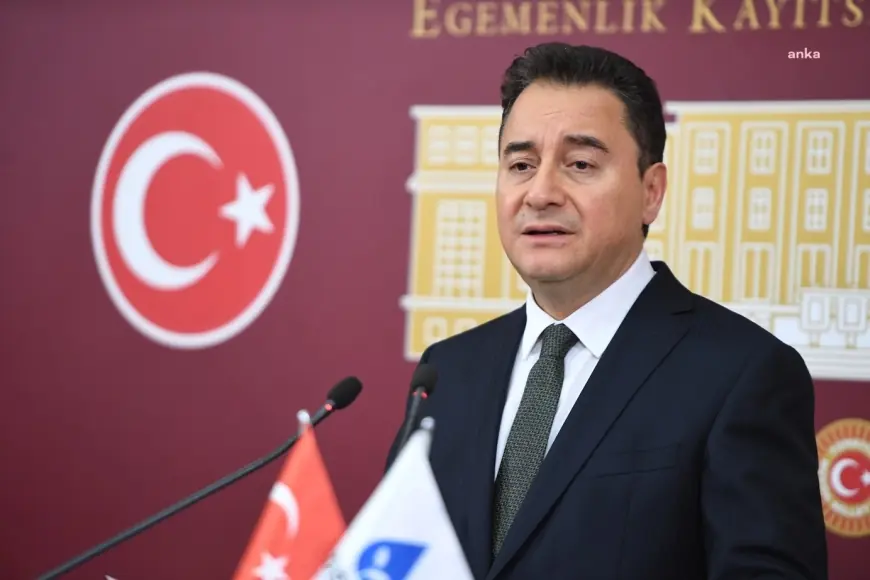Ali Babacan: “Avrupa'da yaşlılar emekli maaşlarıyla ülke ülke dolaşırken bizim yaşlılarımız, emeklilerimiz geçim derdinde”