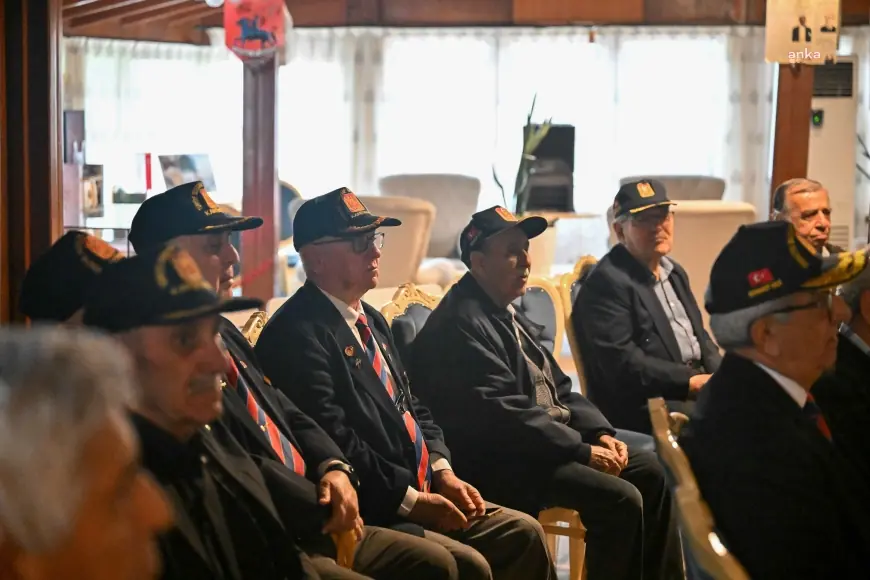 Gaziler, Atatürk’ün İzmir’e son kez baktığı yerde buluştu