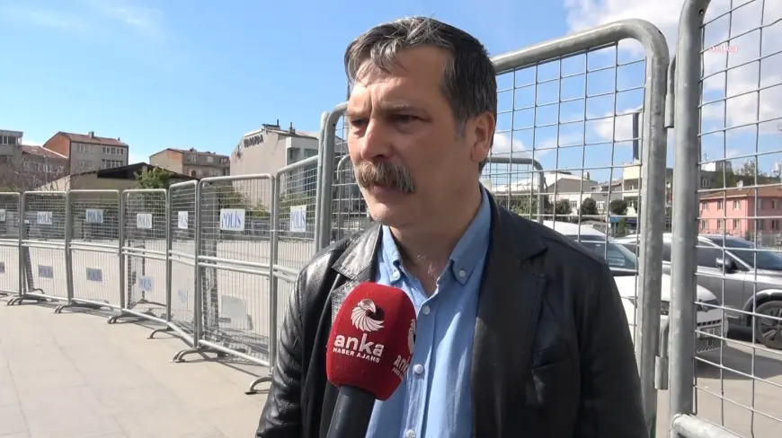 Erkan Baş, İstanbul Adliyesi'nde gözaltındaki öğrencilerin durumunu takip etti: “Türkiye’yi özgürleştirene kadar bu mücadeleyi sürdürmemiz gerekiyor”