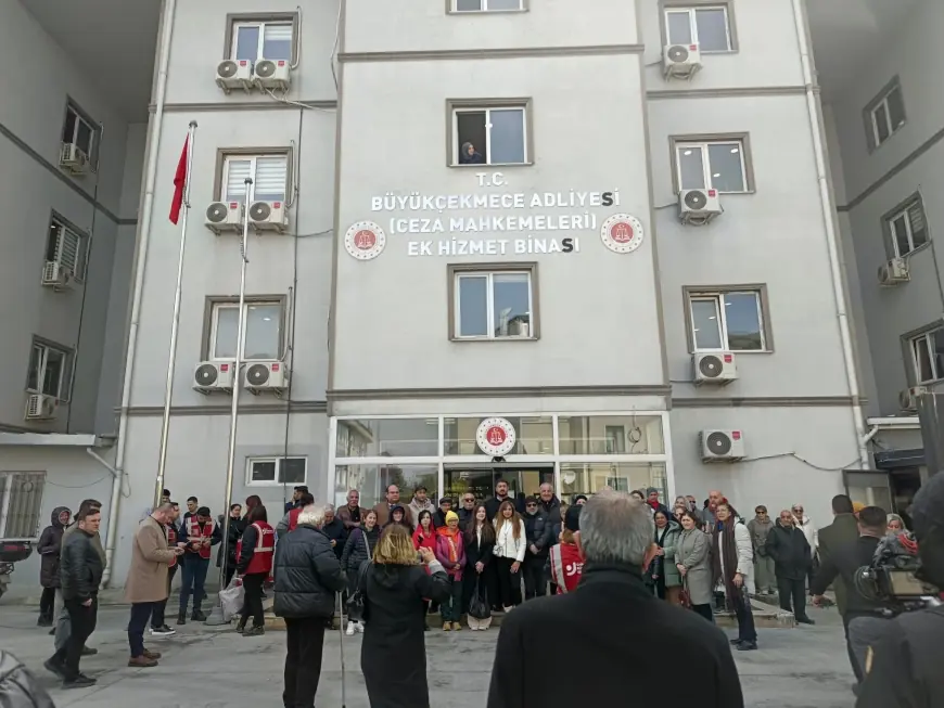 CHP Grup Başkanvekili Günaydın, “CHP'nin ve milletin Cumhurbaşkanı adayı yalnız değildir; çıkacak ve bu yolda devam edecektir.”