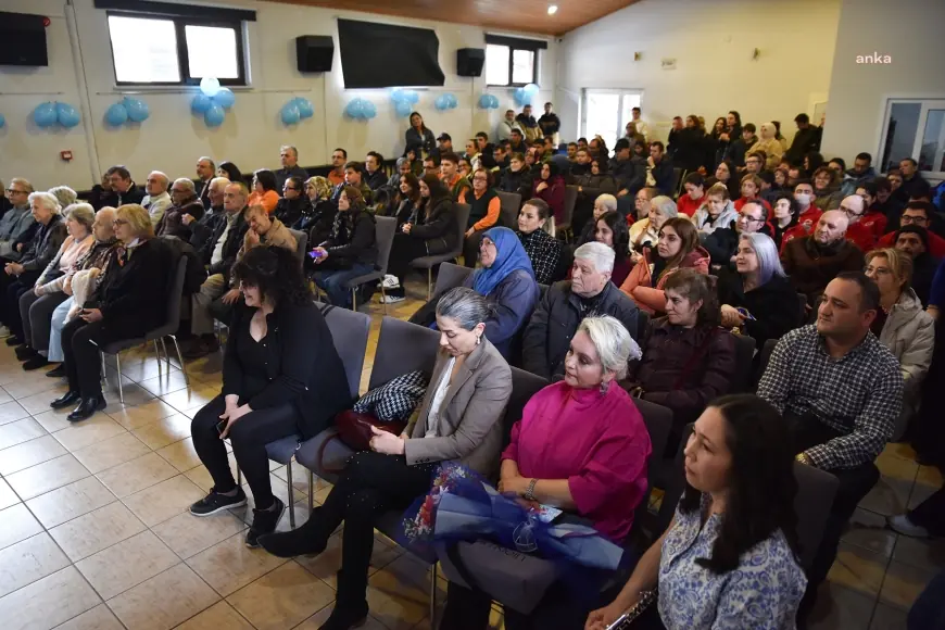 Dünya Otizm Farkındalık Günü dolayısıyla Tepebaşı'nda özel bireylerden özel resital