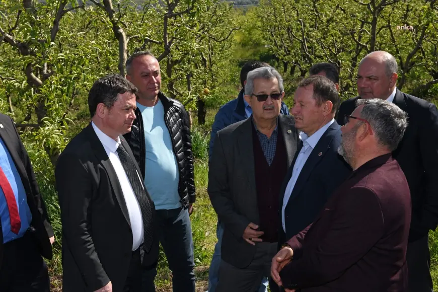 Osmangazi Belediye Başkanı Aydın, zirai don mağduru çiftçileri ziyaret etti