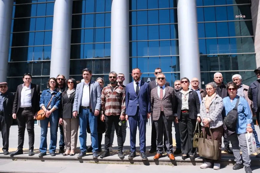 Zafer Partililer Eskişehir Adliyesi önünde toplandı: “Ümit Özdağ’ı serbest bırakın”